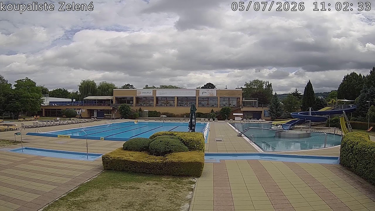 Live webcam view of Zelené Outdoor Swimming Pool