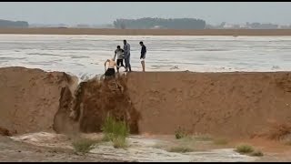 You Won&#39;t Believe This Desert Miracle!! Amazing Footage In Saudi | August 08, 2018