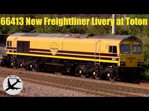 66413 Sporting Freightliner's Striking New Livery | Toton South Footbridge | 16/08/18
