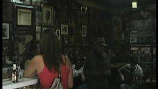 preview picture of video 'Nostalgia Tango - Maceo - Bar Patillas'
