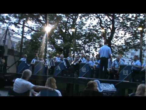 Aqua String Band - Mummer's Museum 2011 - What a Little Moonlight Can Do