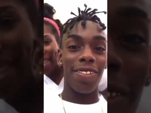 Ynw melly with his mom!!I think he back