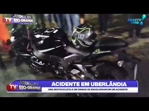 Motocicleta e ônibus se envolve em acidente em Uberlândia