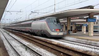preview picture of video 'Trenitalia Eurostar City Milano - Venezia hauled by E414 at Padova'