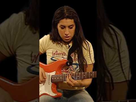 A young Amy on a Fender Stratocaster playing 'I Heard Love Is Blind', in 2004. 🖤