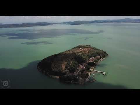 Relaxing【4K】Lago Trasimeno in Italy🇮🇹 by drone !!!!!