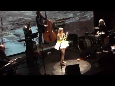 Katya Chilly Group - Місяць