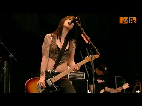 The Distillers | The Hunger | Reading Festival 2004 | MTV HD