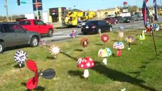 preview picture of video 'Kansas Winds whirligigs and garden spinners in Augusta, KS'