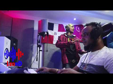 Gatillero 23 Grabando Dembow Picante X LeoRd El Movimiento De Santiago Muy Duro 100 Mil View 😀