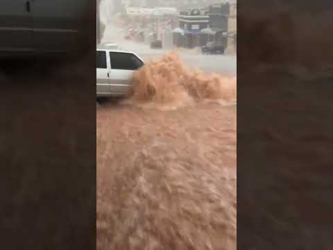 Chuva desta tarde causou alagamentos na cidade de Fernando Prestes.