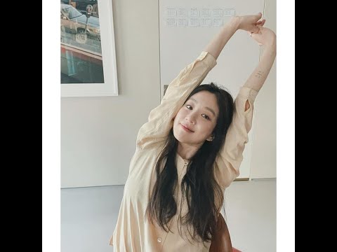 Castaway on the Moon (2009) - Jung Ryeo-won