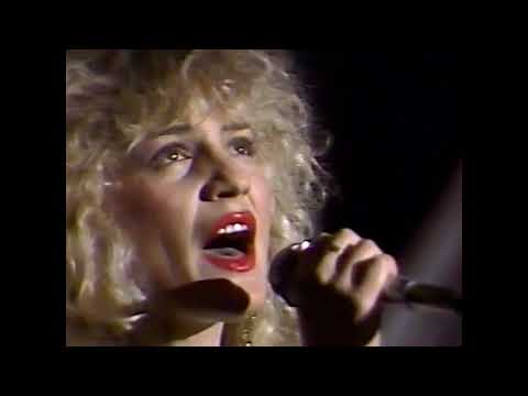 Vesna Ivic - Sivi snegovi (Makfest 1990)