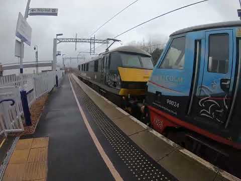 Electric freight hauled at Camelon. From Grangemouth to Daventry. Since 2022. 12/2/2022.