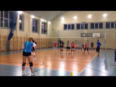 Siatkówka:  Trening grup młodzieżowych KS AGH Kraków. 2016-10-24