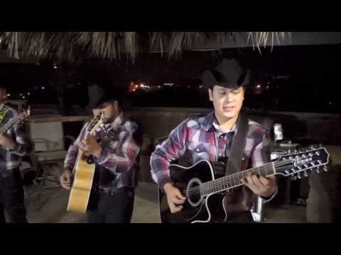 Los De Guamuchil - La Mirada Al Frente (Video Oficial 2014)