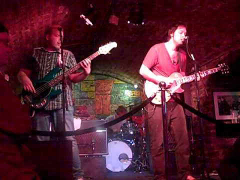 The Flaming Moes - Cavern Club - Pop Overthrow 2