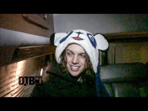 The Big Time - BUS INVADERS Ep. 739