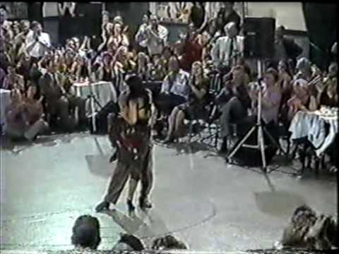  Javier Rodriguez  and  Geraldine Rojas  are  dancing  to  the  tango  "  Café Domínguez  "