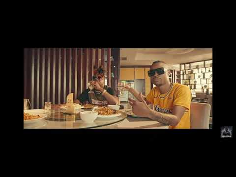 TRA BOYS E FUGA CASH