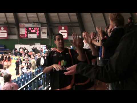 Abklatschen BasCats Cuxhaven - Kirchheim Knights 20.10.2012