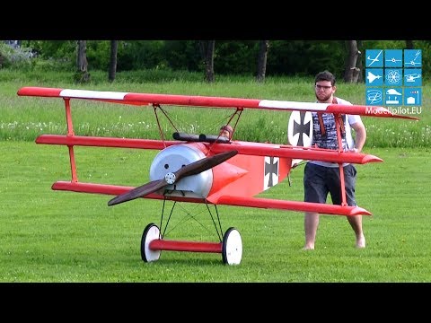 HUGE FOKKER DR.I 1:2 RC AEROBATIC FLIGHT JÜRGEN SCHÖNLE MULTIPLEX AIRSHOW 2017