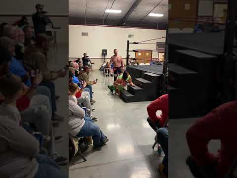 Brian Blade v Donnie Peppercricket