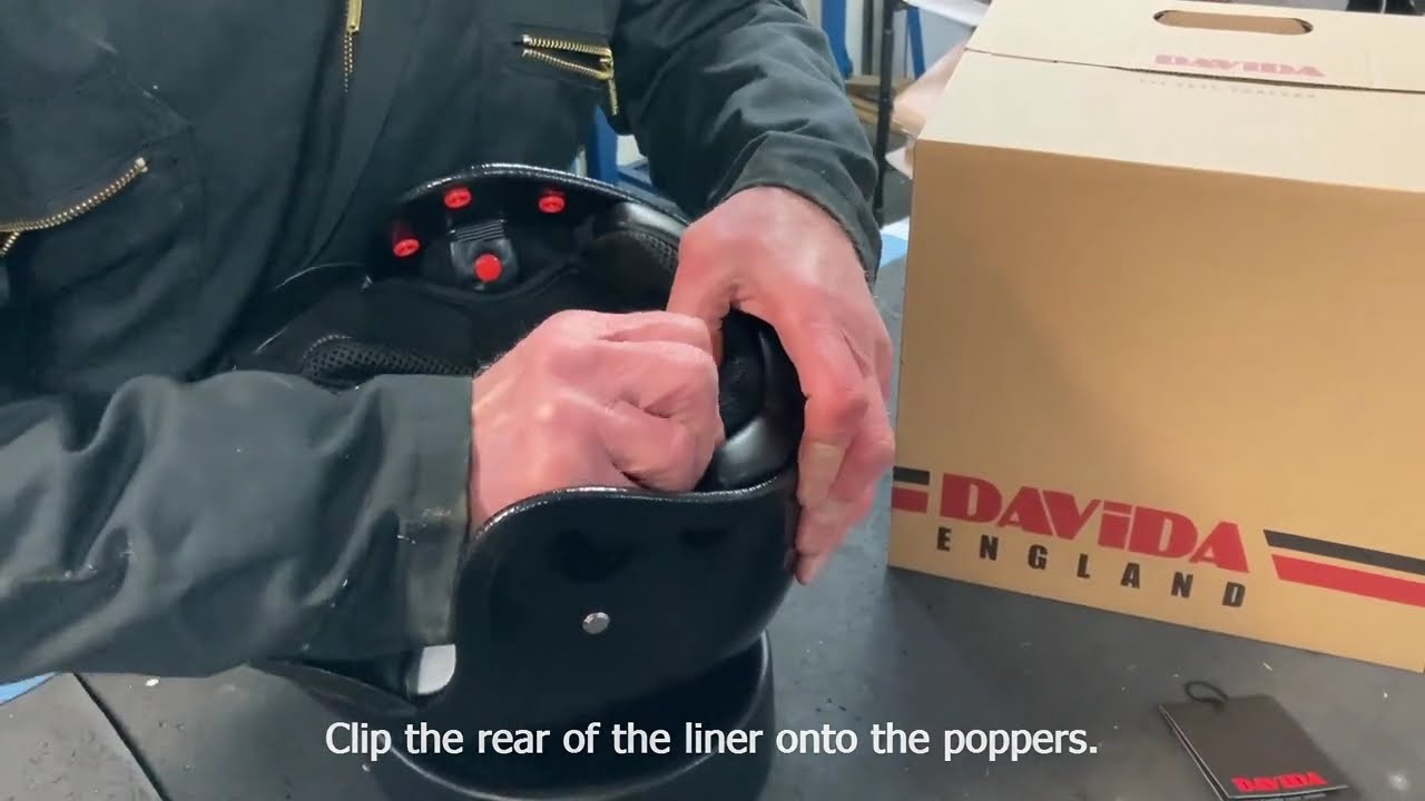 Davida 95 Leather Helmet Liner Kit Brown - Speedster V4 Video