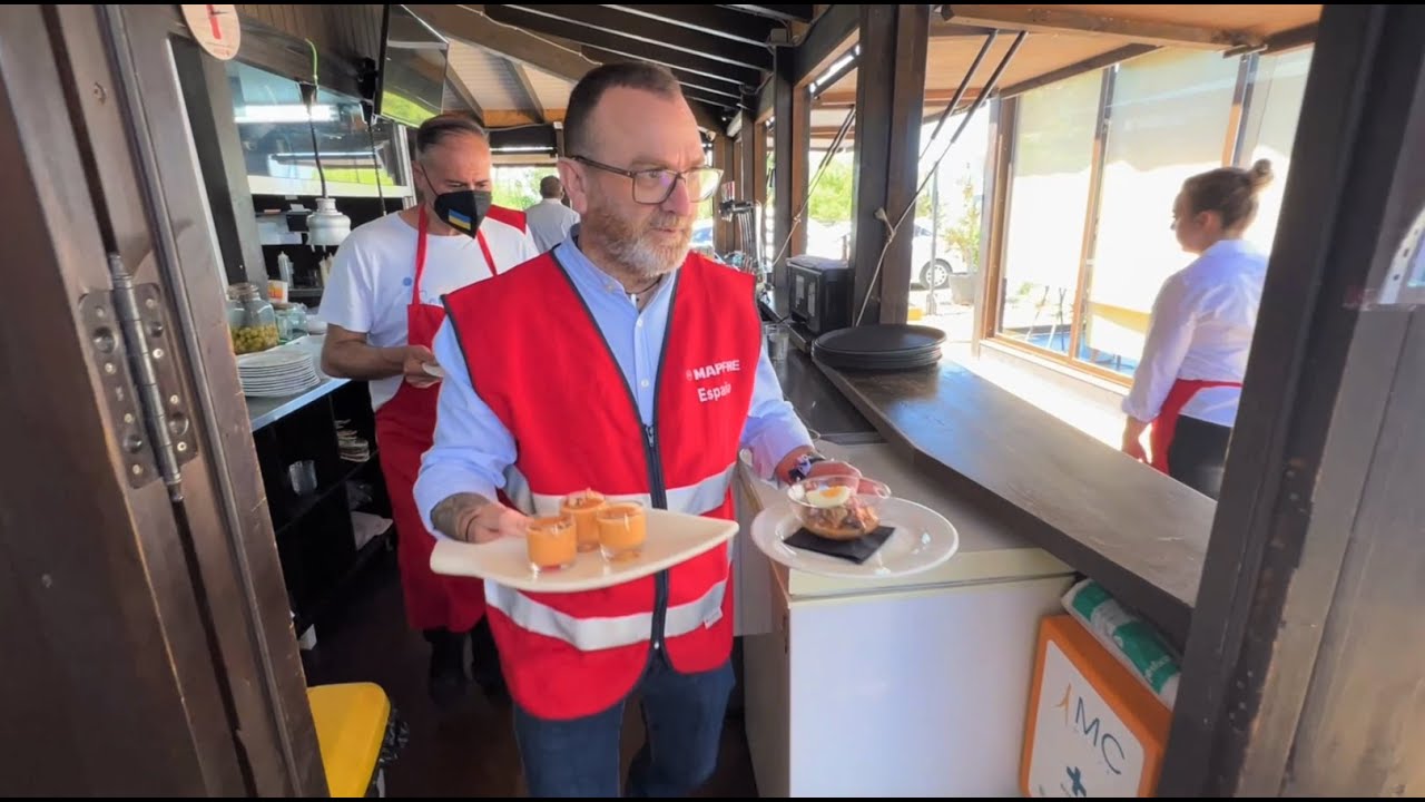 Rotundo éxito de la comida a beneficio de los refugiados ucranianos residentes en Águilas