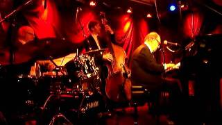 Paul Kuhn Trio (sweet Georgie Fame)