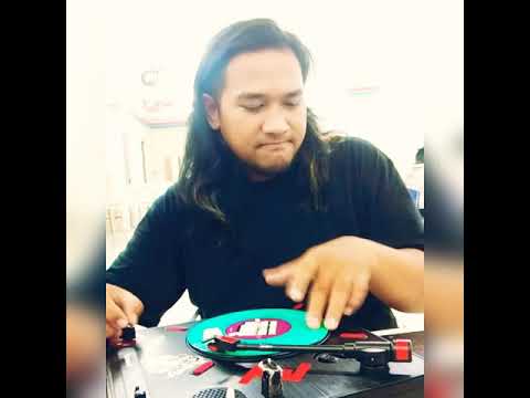 NUMARK PT01 SCRATCH - Simple Scratch by DJ ZERO MADNESS