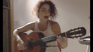 [Rare] Nayib's Song played on guitar Gloria Estefan 1990