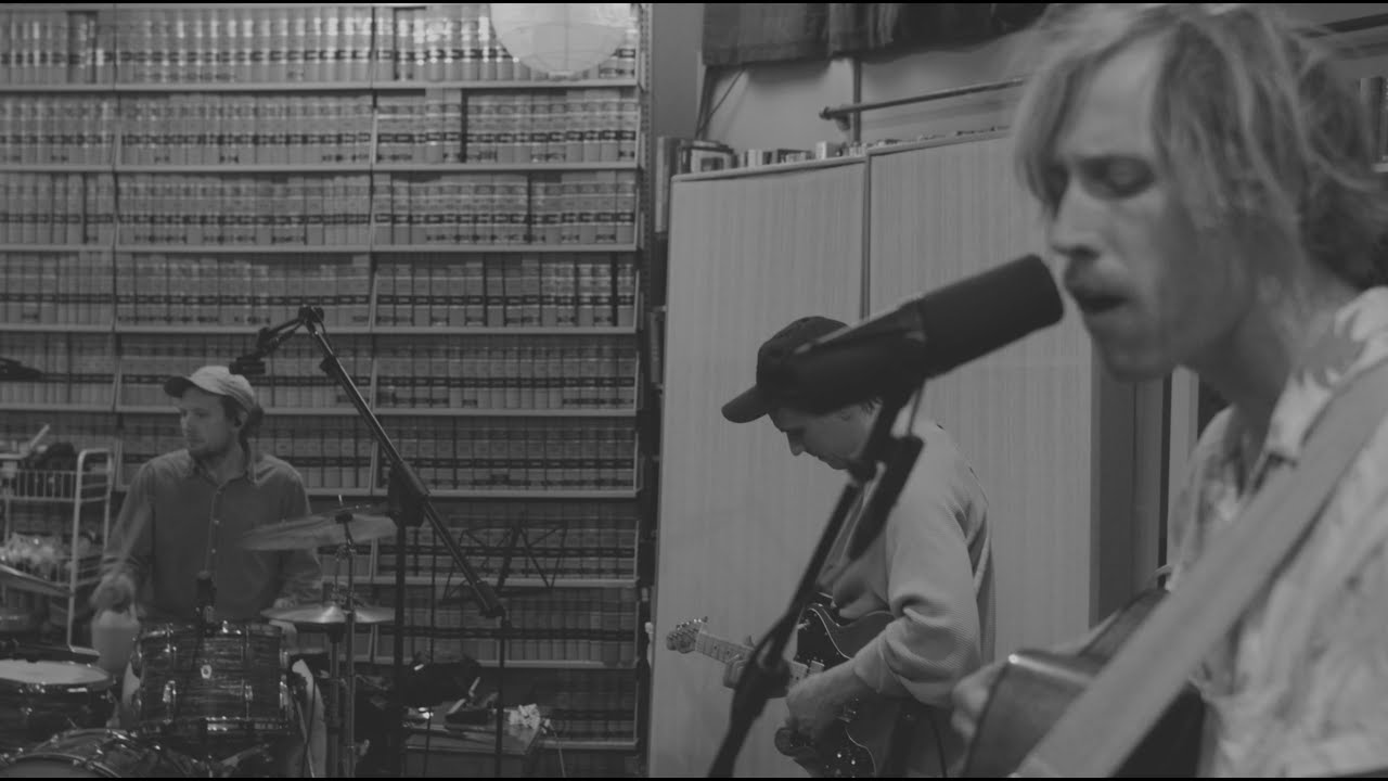 Promotional video thumbnail 3 for Ian George + the Well