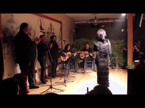 Gema Moneo en la peña flamenca 