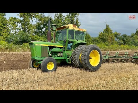 JOHN DEERE 6030 Tractor Plowing