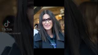 Laura Pausini - Entre Tú Y Mil Mares