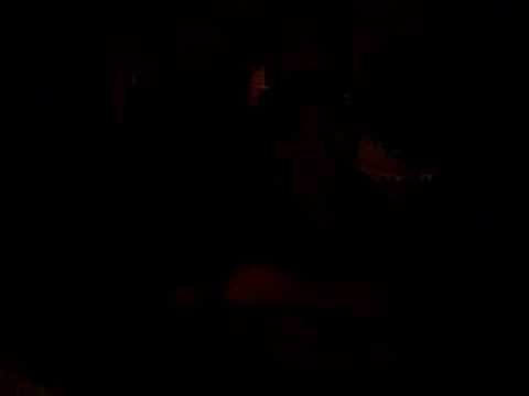 wipinho a fazer-me serenata