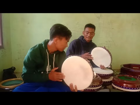 Rebana Hadroh cek kulit baru pasang