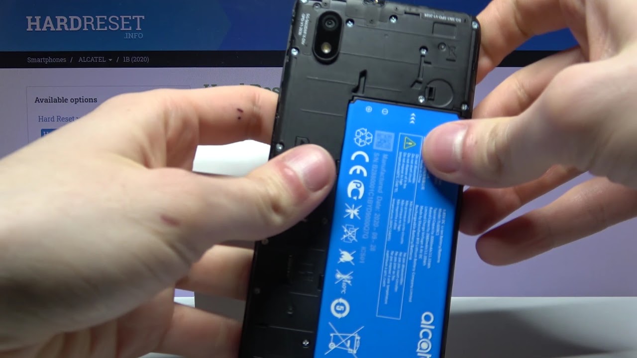 How to Remove Battery in ALCATEL 1B – Take Off Battery