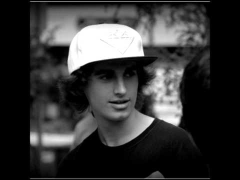 Kraftchick ft. Izzy - Mentalité D'pauvre