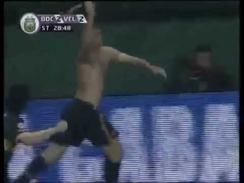 40 méteres fejesgól - Martin Palermoooooo