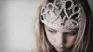 Kelly Clarkson Irvine