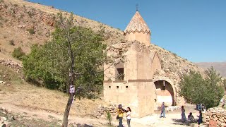 Սբ․ Կարապետ վանքի բակում Խաչվերացի տոնին ազգային նվագարաններ էին հնչում