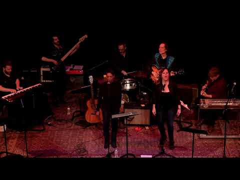 On Big Shoulders feat. Barbara Carr & Keely Vasquez - "Shake Your Head"