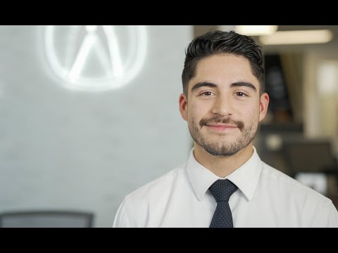 Service Advisor  Leo Mejia