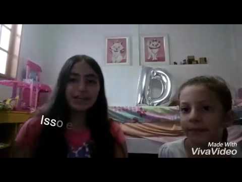 Minha prima reagindo aos funks!😂