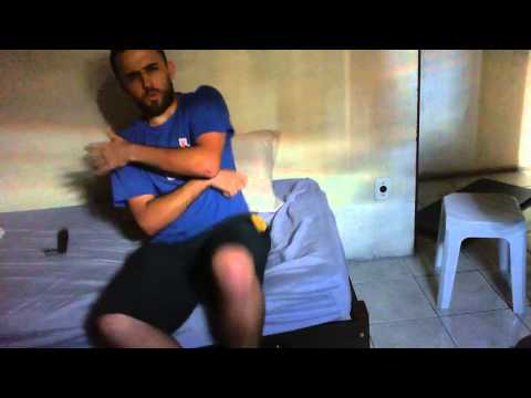 Teste da lanterna tatica flashlight 1101 no braço