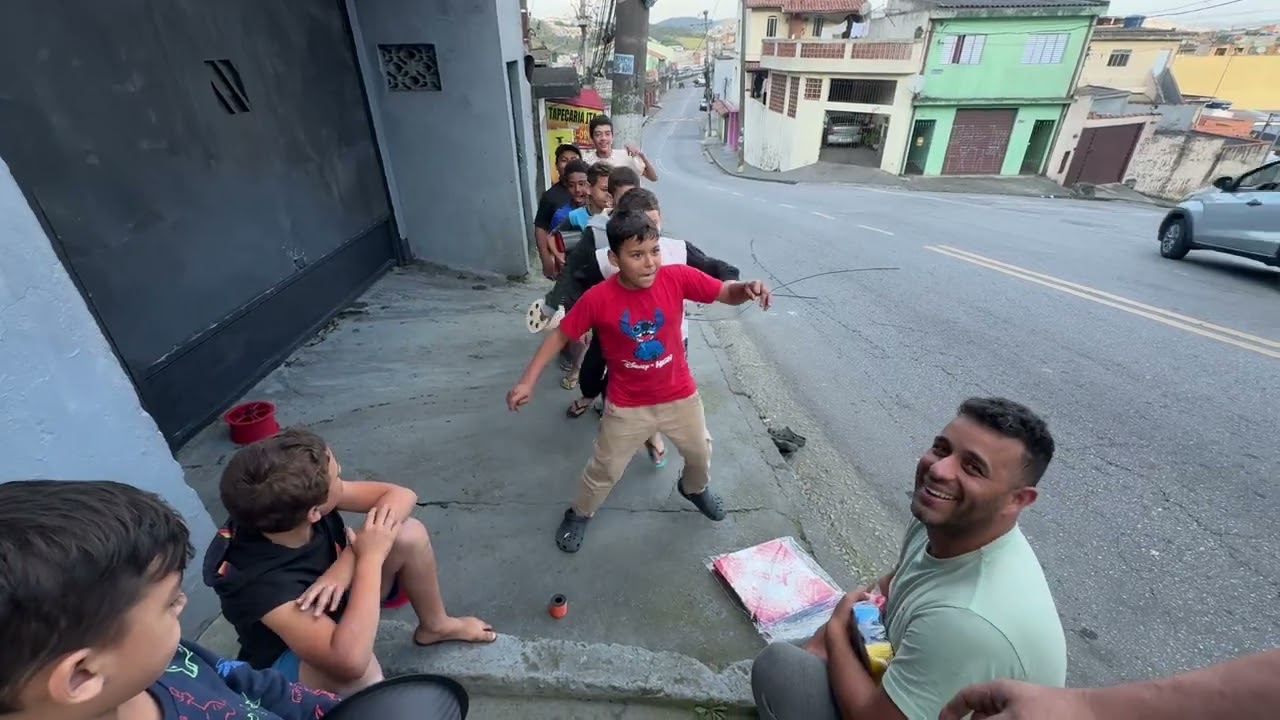 PULOU GANHOU PIPA LINHA E CARRETILHA 