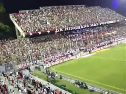 "El vino y la droga me vuelan la mente!" Barra: La Hinchada Más Popular &bull; Club: Newell's Old Boys