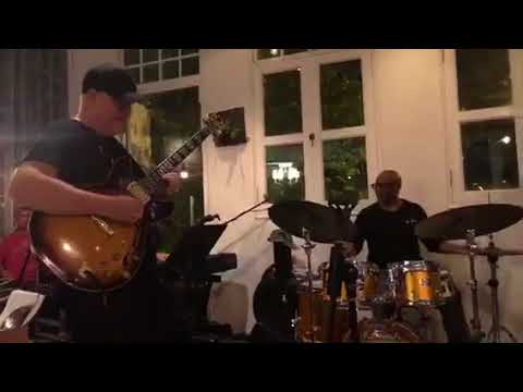 Ulf Wakenius jamming in Singapore with Randy Brecker, Jeremy Monteiro, Lewis Nash a.o.
